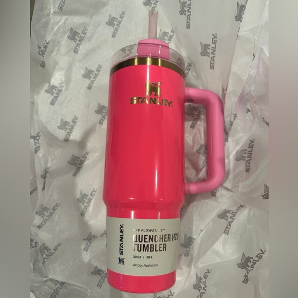 Stanley H2O 30oz Quencher Pink Parade Limited Edition Tumbler. NIB - Picture 6 of 10